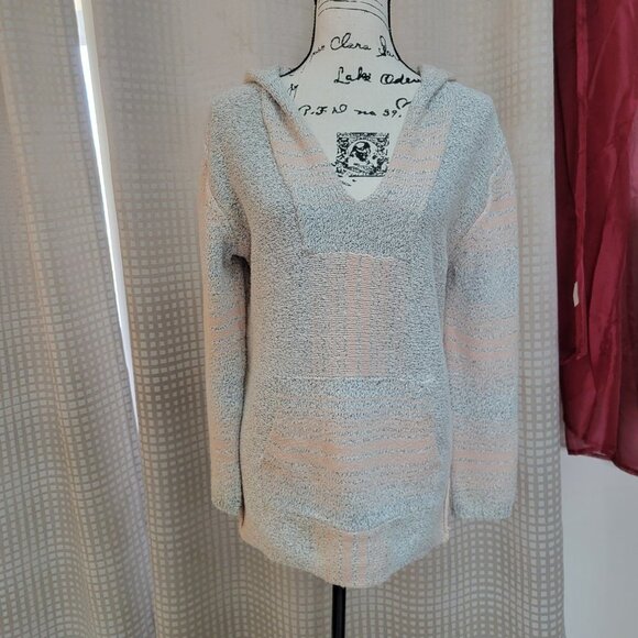 TNA Aritzia Baja Hoodie Poncho Pullover Top - Size M - Picture 10 of 10